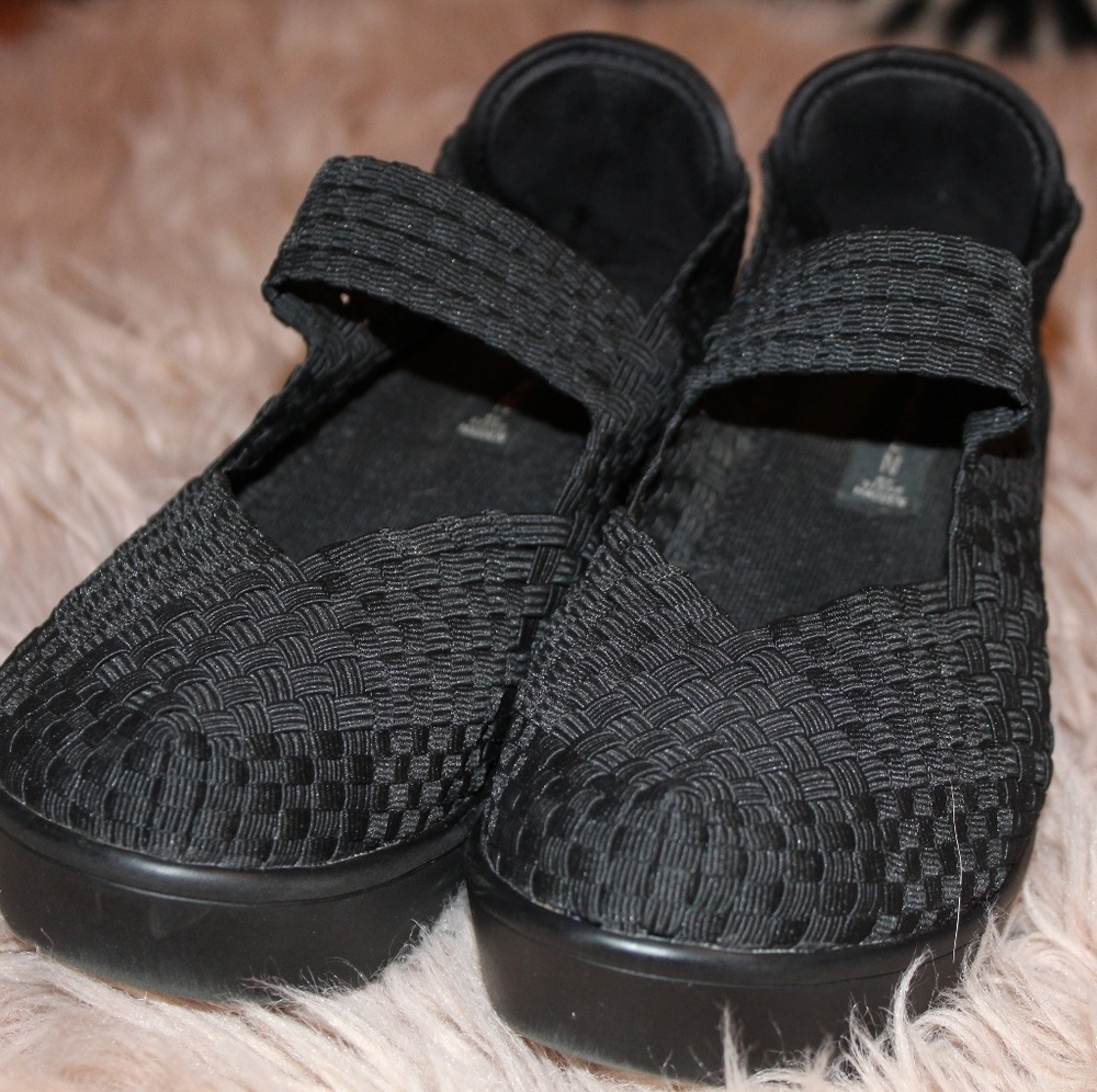 Steve Madden Black Platforms